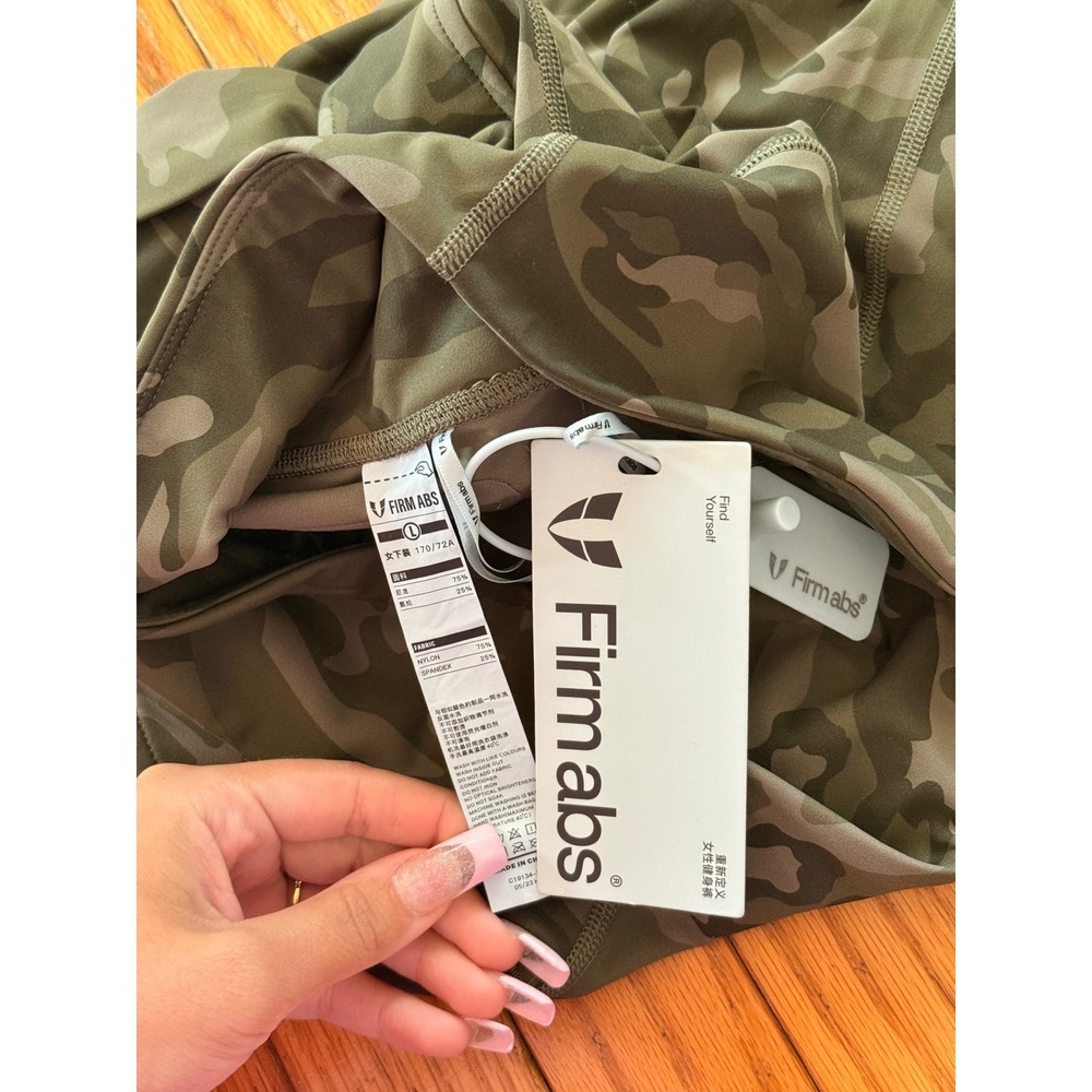 NWT Firmabs Camo Cargo Leggings Green Camouflage Scrunch Butt‎ Gym Pants - Picture 2 of 5